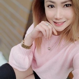 Meet your Posher, Annie